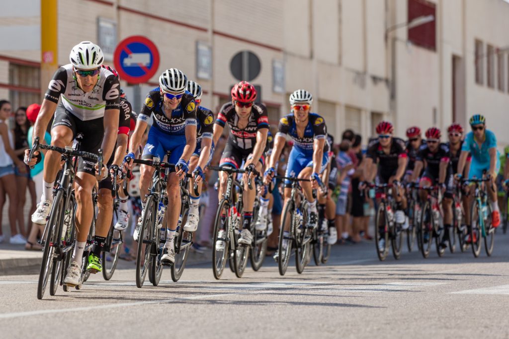 Panoramic View of People in Bicycles. © Pixabay 2016.