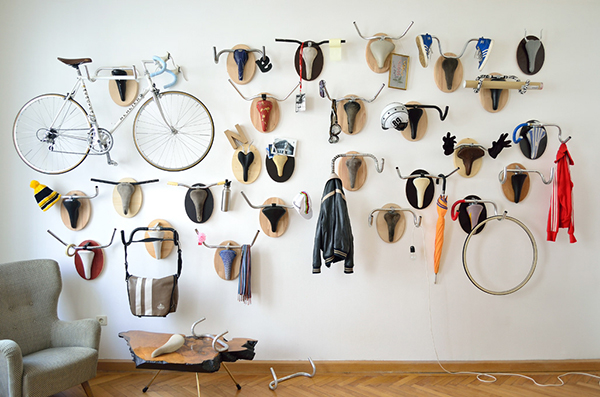 Upcycle Fetish Hangers ©Andreas Scheiger 
