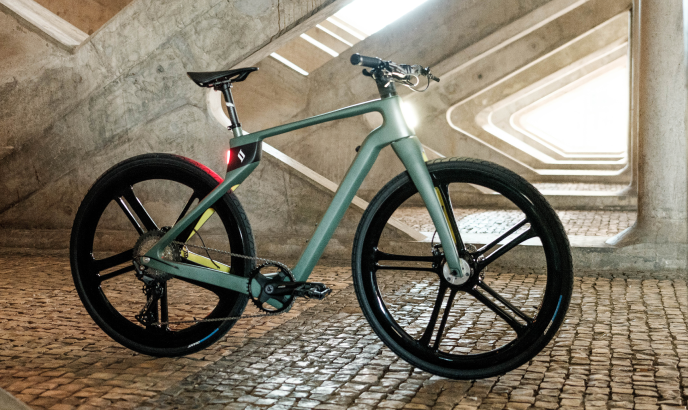 Superstrata, The World’s First 3D Printed Unibody Carbon Bike Frame